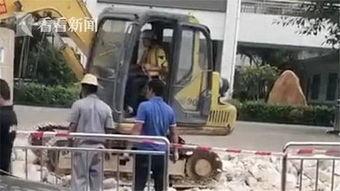 外卖小哥请你免费吃瓜,一场意外的美食邂逅